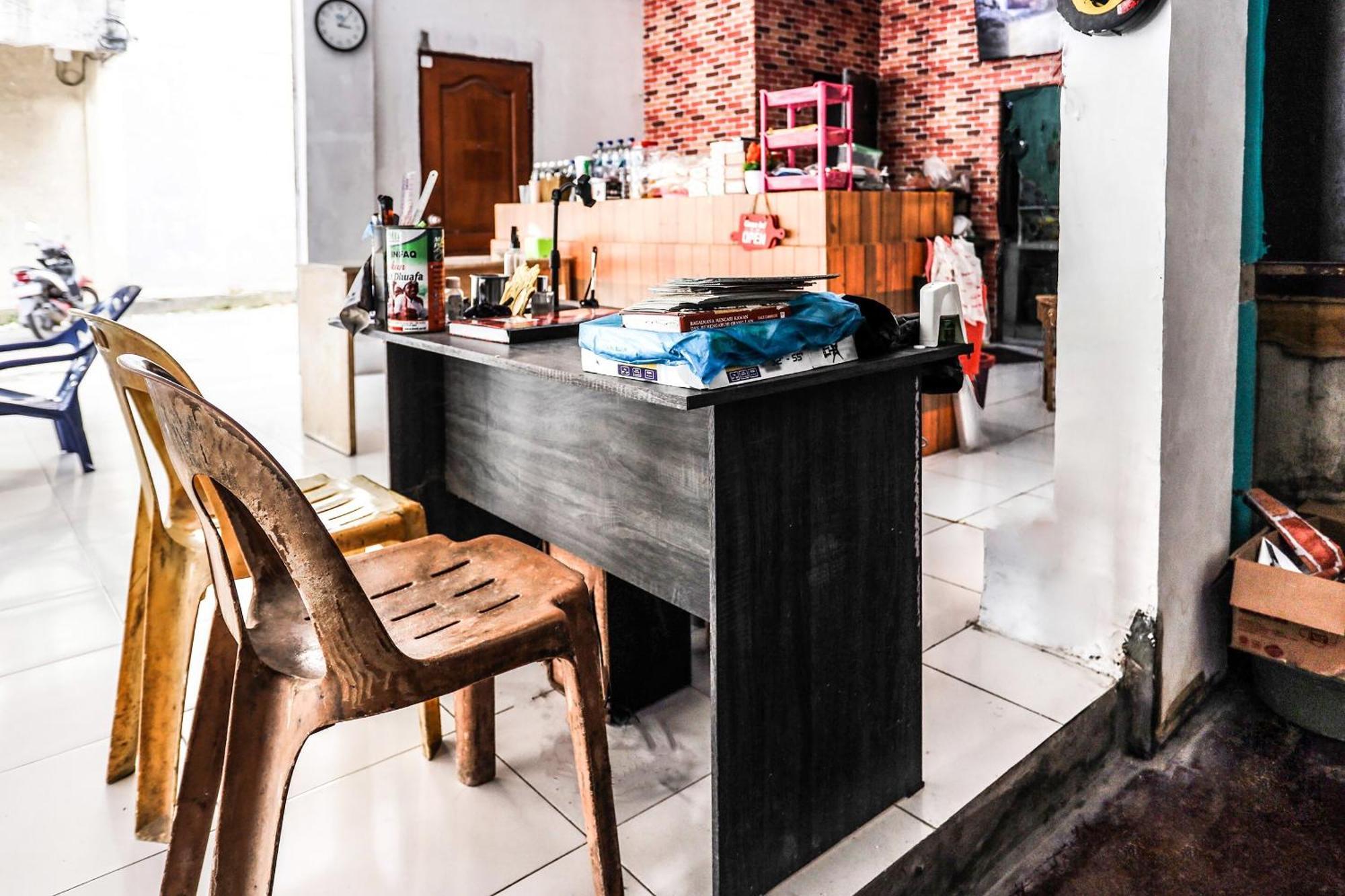 Spot On 91781 Solo Baru Homestay Syariah Jodoh  외부 사진