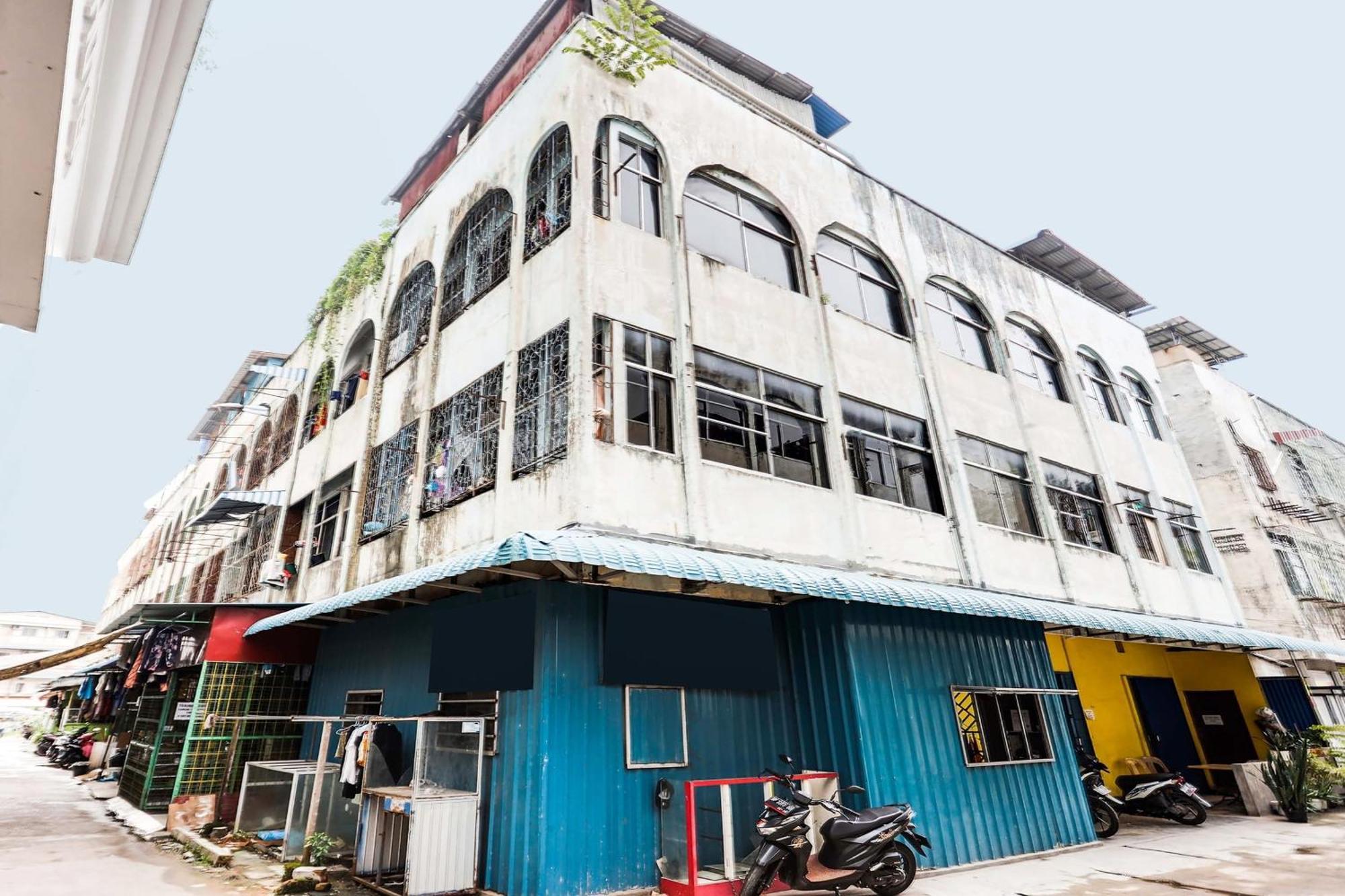 Spot On 91781 Solo Baru Homestay Syariah Jodoh  외부 사진