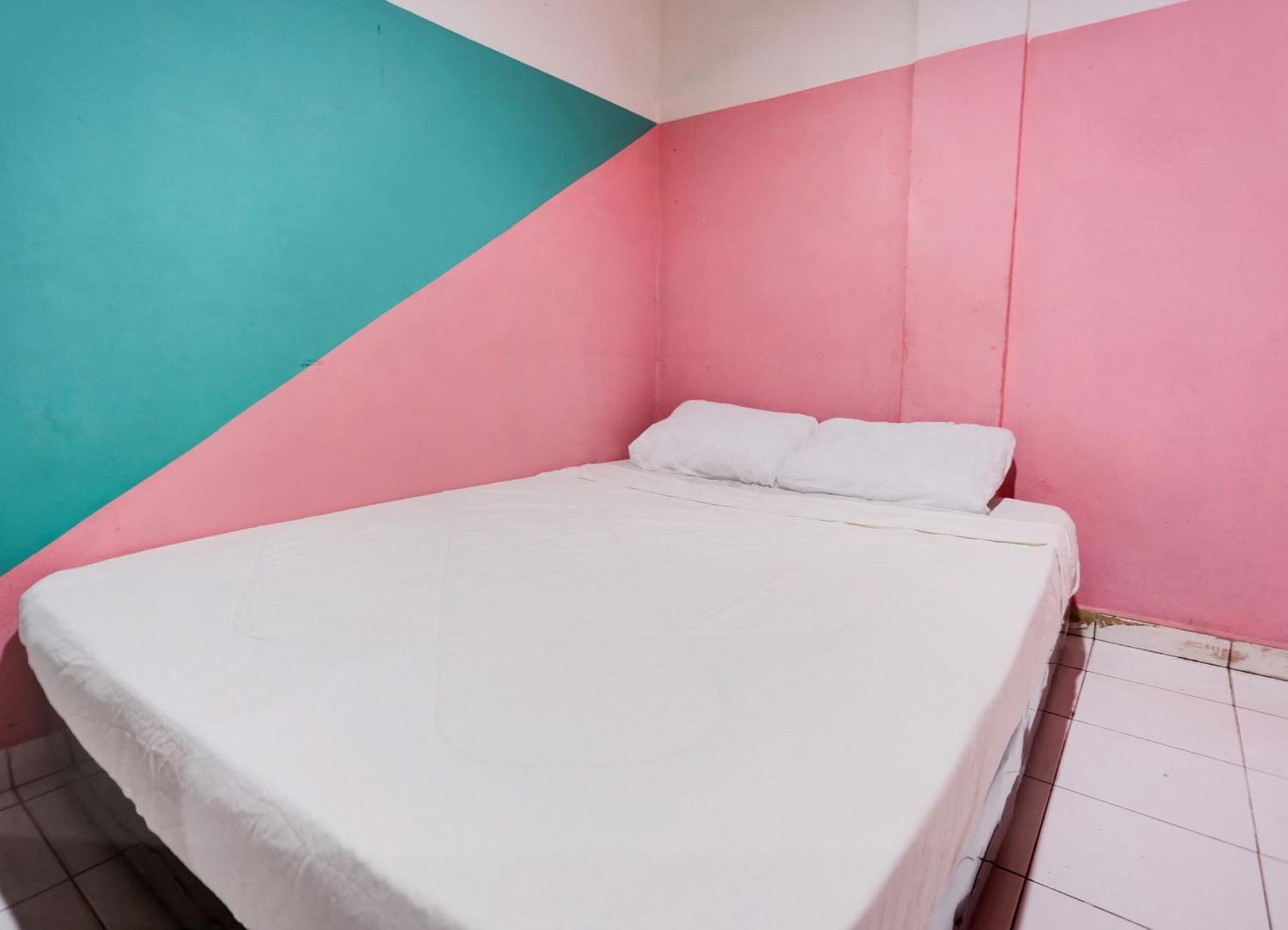 Spot On 91781 Solo Baru Homestay Syariah Jodoh  외부 사진